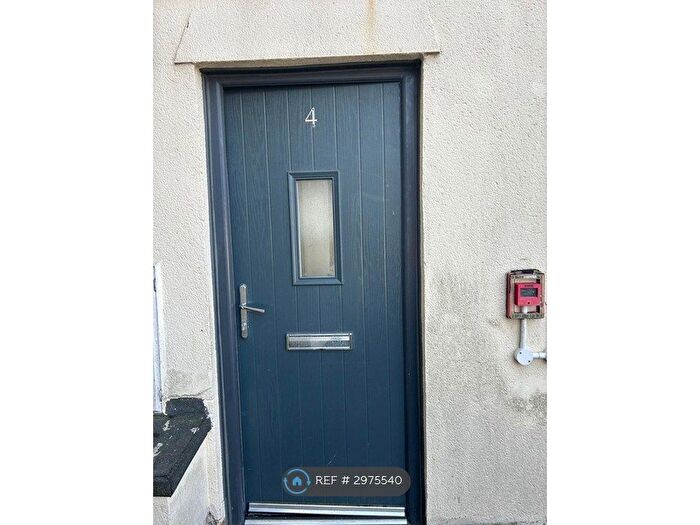 2 Bedroom Terraced House To Rent In Pen Castell, Bangor, LL57