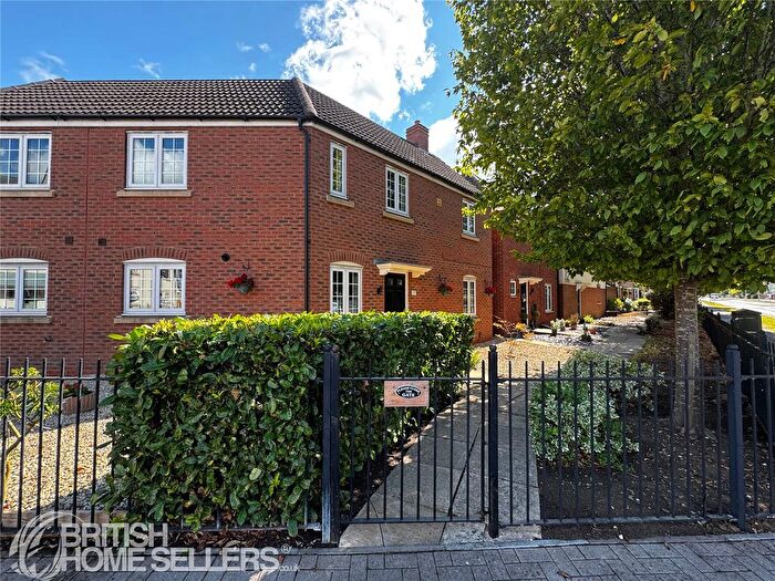 3 Bedroom Semi-Detached House For Sale In Woodvale Kingsway, Kingsway, Quedgeley, Gloucester, Gloucestershire, GL2