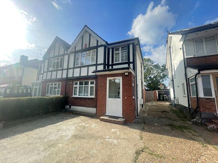 5 Bedroom Semi-Detached House To Rent In The Mall, Harrow, HA3