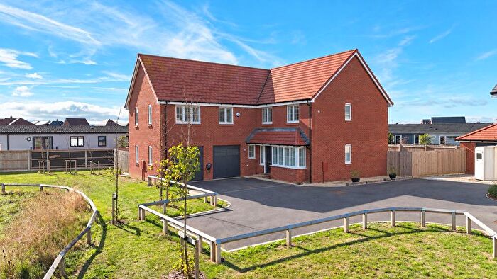 5 Bedroom Detached House For Sale In Aster Close, Twigworth, GL2