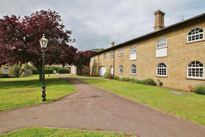 3 Bedroom Terraced House To Rent In Limes Park, St. Ives, PE27