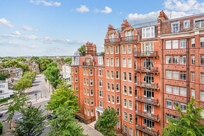 4 Bedroom Flat For Sale In Oakwood Court, London, W14