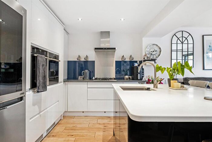 4 Bedroom Terraced House For Sale In Tithepit Shaw Lane, Warlingham, CR6