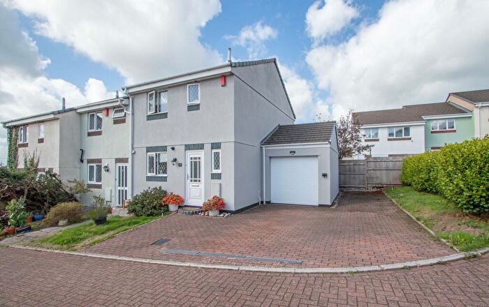 3 Bedroom Semi-Detached House For Sale In Tamar Close, Bere Alston, PL20