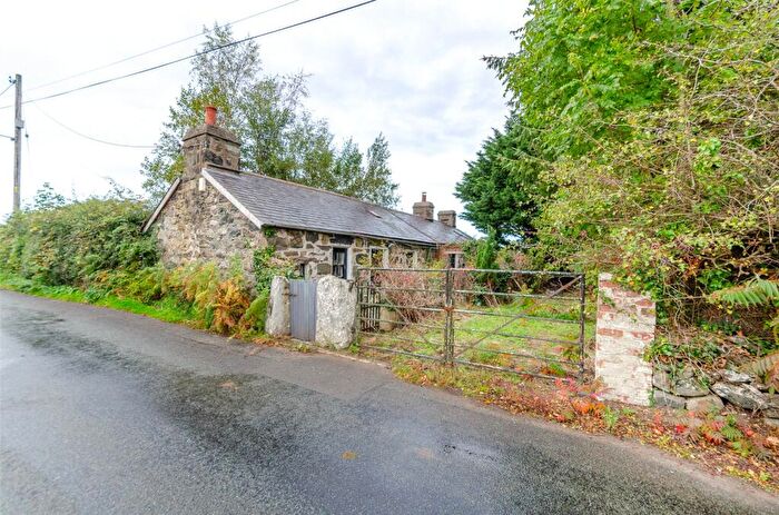 1 Bedroom Detached House For Sale In Llandwrog, Caernarfon, Gwynedd, LL54