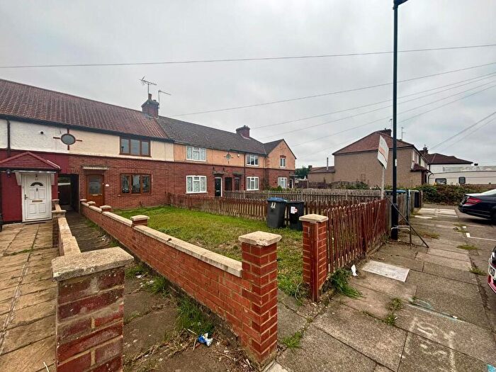 3 Bedroom Terraced House To Rent In Ashdown Road, EN3