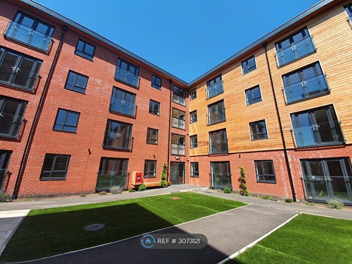 1 Bedroom Flat To Rent In St Thomas's Place, Stockport, SK1