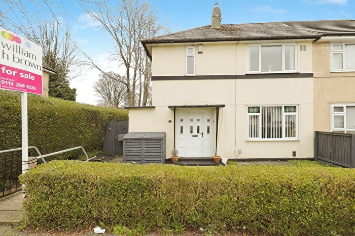 2 Bedroom Semi-Detached House For Sale In Lingfield Hill, Leeds, LS17