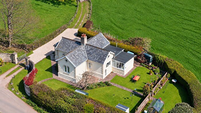 2 Bedroom Detached Bungalow For Sale In Cullompton, EX15