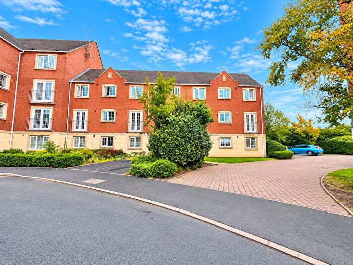 2 Bedroom Flat For Sale In Columbus Avenue, Brierley Hill, DY5