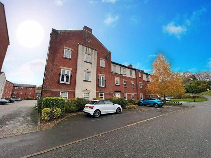 2 Bedroom Flat For Sale In Horseshoe Crescent, Great Barr, Birmingham, B43