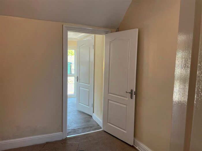 1 Bedroom Flat To Rent In Halesowen Street, Rowley Regis, B65