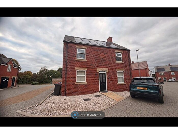 3 Bedroom Detached House To Rent In Lambert Court, Newport Pagnell, MK16