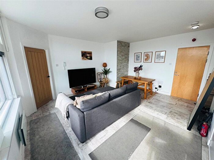 1 Bedroom Flat To Rent In Victoria Bridge Street, Salford, Greater Manchester, M3