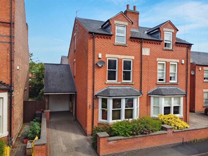 4 Bedroom Semi-Detached House For Sale In Middleton Street, Beeston, Nottingham, NG9