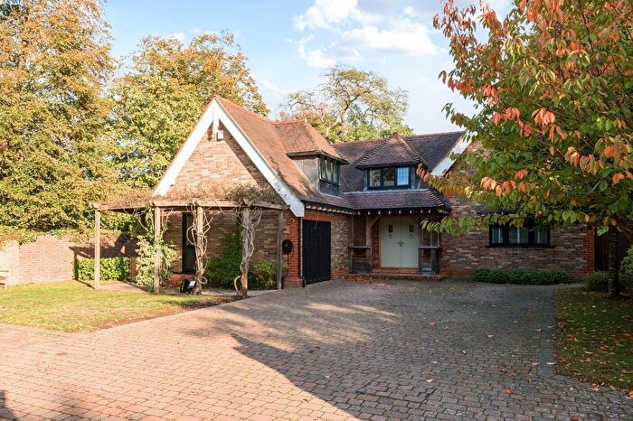 5 Bedroom Detached House For Sale In The Glebe, Chislehurst, Kent, BR7