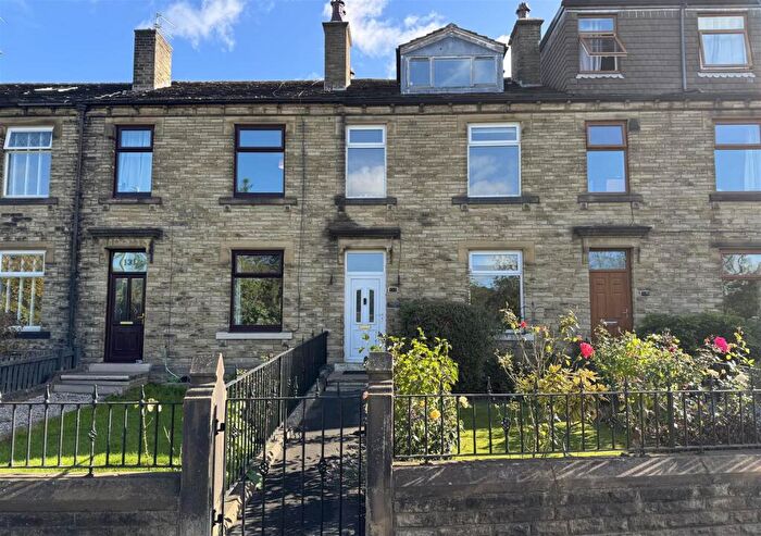 4 Bedroom Terraced House For Sale In Penistone Road, Kirkburton, Huddersfield, HD8