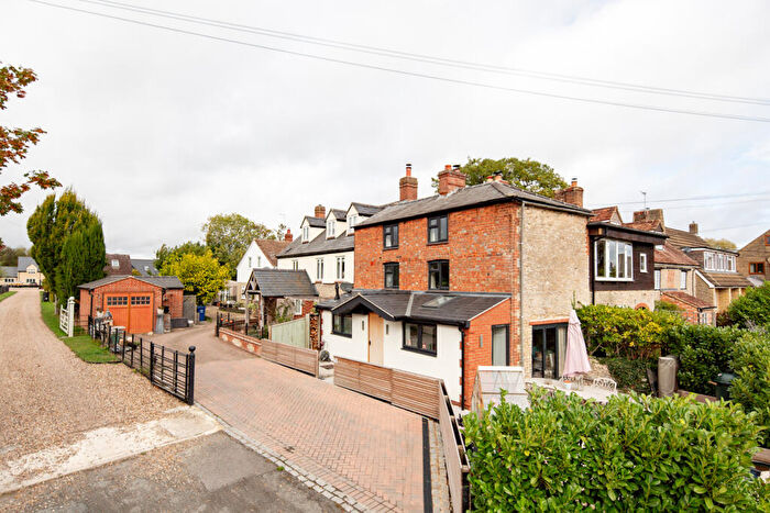 3 Bedroom House For Sale In Crows Nest, West End, Launton, Oxfordshire, OX26