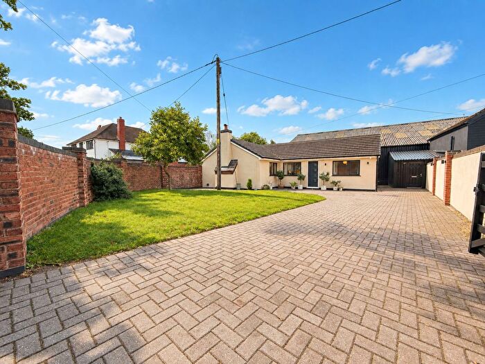 2 Bedroom Detached Bungalow For Sale In Holmshaw Lane, Oakhanger, CW1