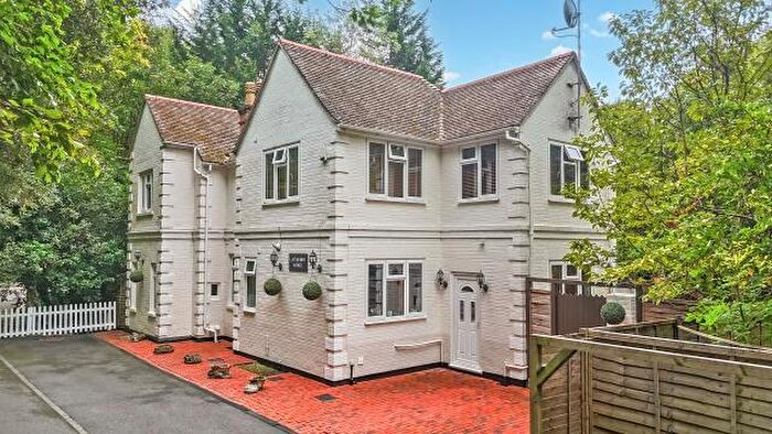 4 Bedroom Detached House For Sale In London Road, Windlesham, Surrey, GU20
