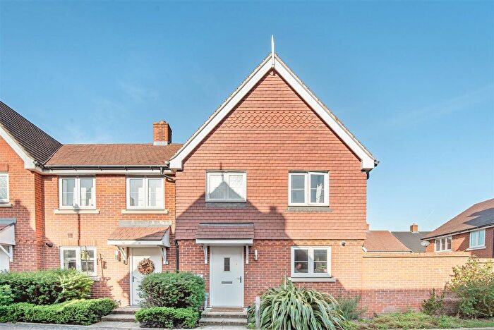 3 Bedroom End Of Terrace House For Sale In Ethel Bailey Close, Epsom, KT19