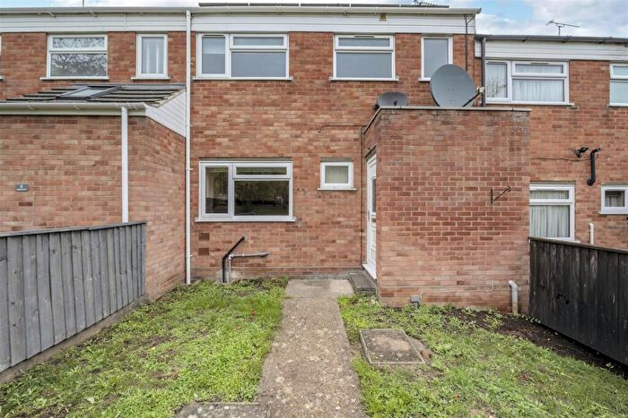 3 Bedroom Terraced House For Sale In Kirkstead Road, Bury St. Edmunds, IP33