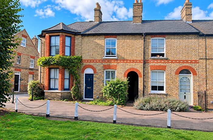 2 Bedroom Terraced House For Sale In Ouse Walk, Huntingdon., PE29