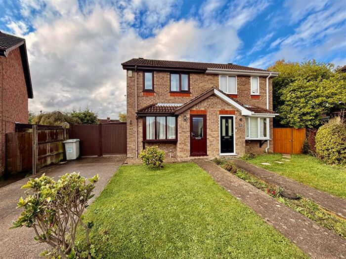 2 Bedroom Semi-Detached House To Rent In Swallow Drive, Louth, LN11