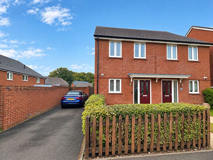 2 Bedroom Semi-Detached House To Rent In Saunders Way, Basingstoke, RG23