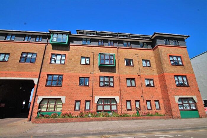 2 Bedroom Retirement Property For Sale In West Street, Gravesend, DA11