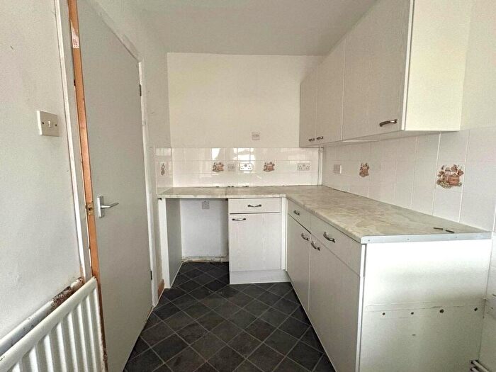 1 Bedroom Flat For Sale In Hereford Road, Weymouth, DT4