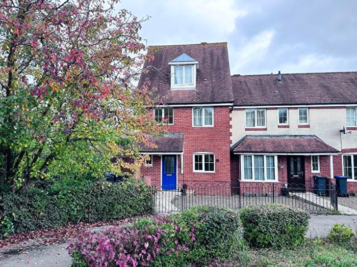 3 Bedroom Semi-Detached House To Rent In Pointers Way, Amesbury, SP4