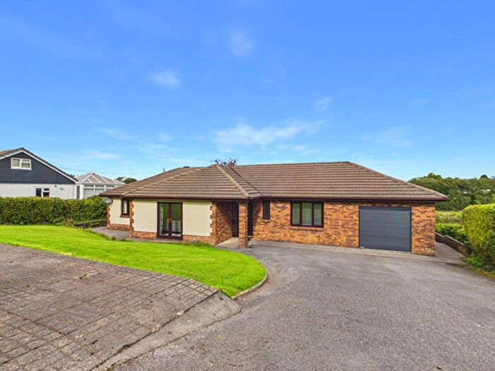3 Bedroom Detached Bungalow For Sale In Rhydargaeau, Carmarthen, SA33