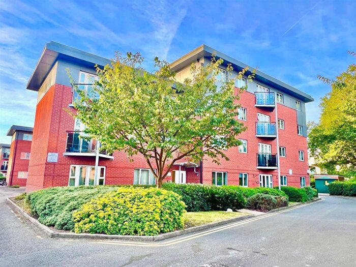 2 Bedroom Flat To Rent In Hever Hall, City Centre, Coventry, CV1