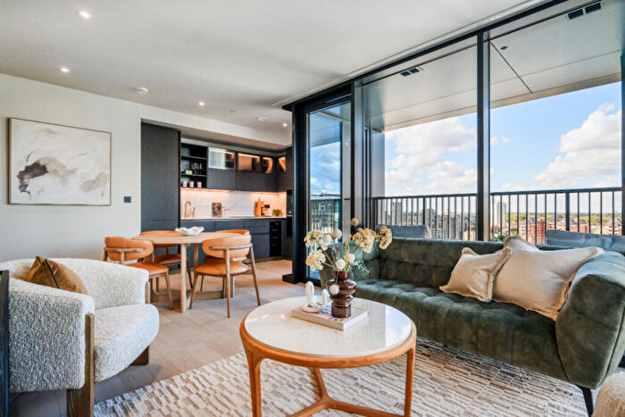3 Bedroom Apartment For Sale In The HiLight, Battersea, London, SW11