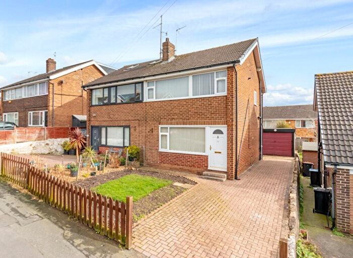 3 Bedroom Semi-Detached House For Sale In Coppice Way, Harrogate, HG1