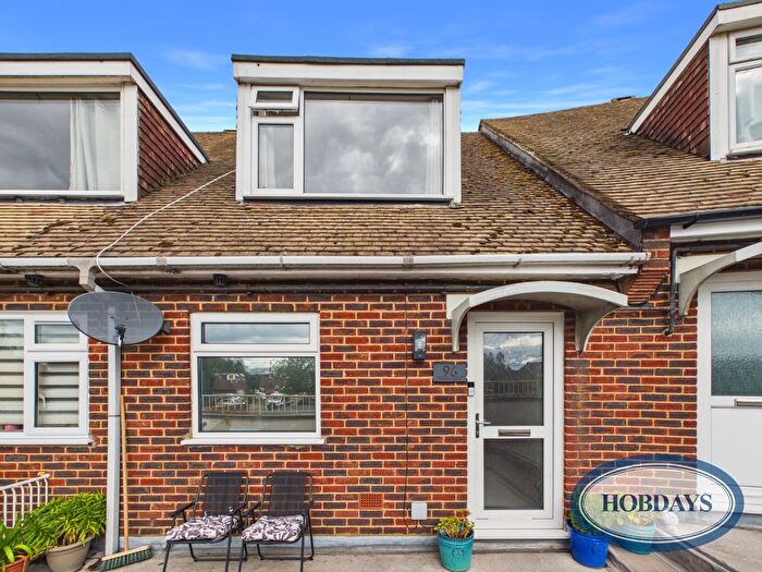 3 Bedroom Maisonette To Rent In Bradmore Green, Brookmans Park, Hatfield, Hertfordshire, AL9