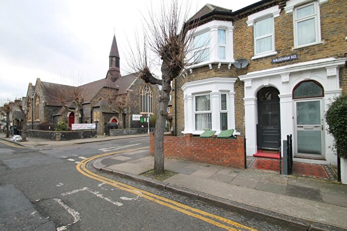 3 Bedroom Property For Sale In Vaughan Road, London, E15