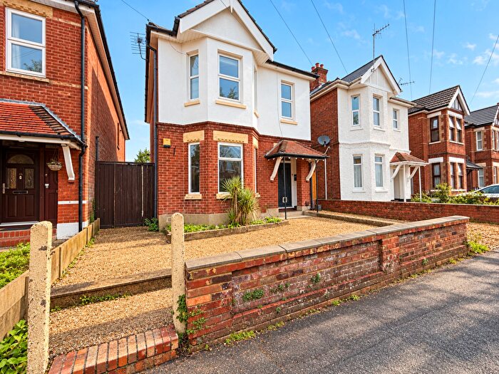 2 Bedroom Flat For Sale In Stanfield Road, Bournemouth, BH9