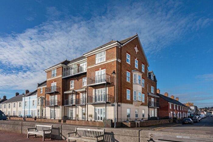 2 Bedroom Apartment For Sale In West Parade, Hythe, CT21