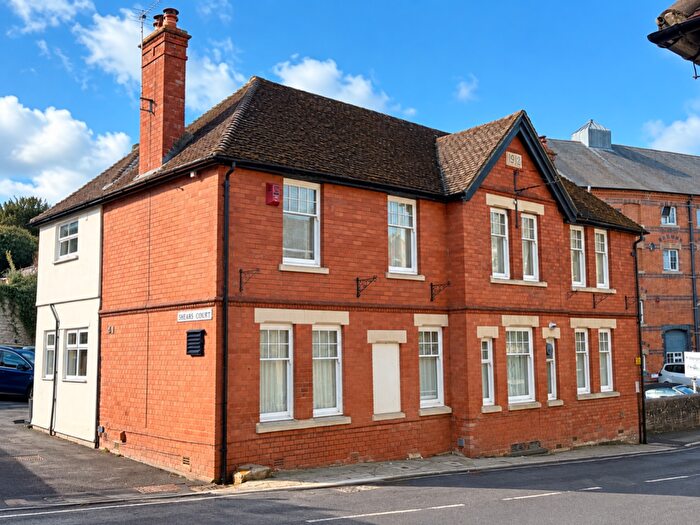 2 Bedroom Flat To Rent In Mill Street, Wantage, OX12