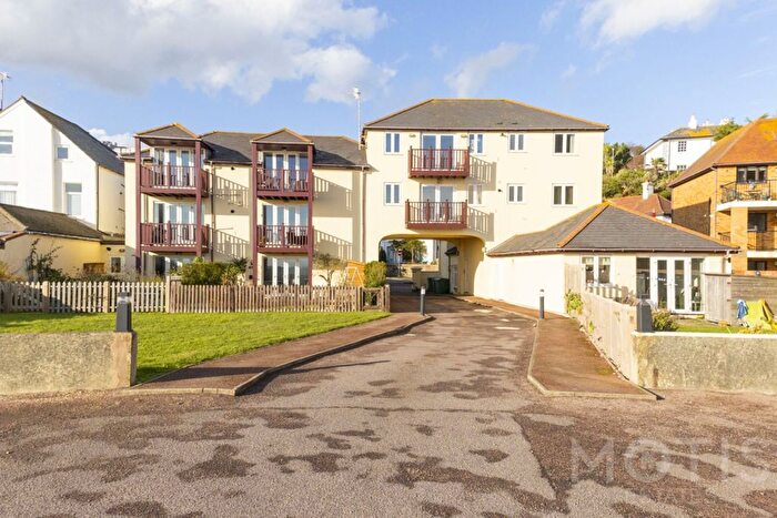 3 Bedroom Flat To Rent In Castle Glen, - Castle Road, Sandgate, CT20