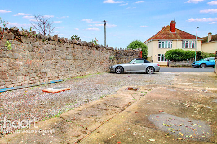 1 Bedroom Flat To Rent In Ellenborough Crescent, Weston-super-mare, BS23