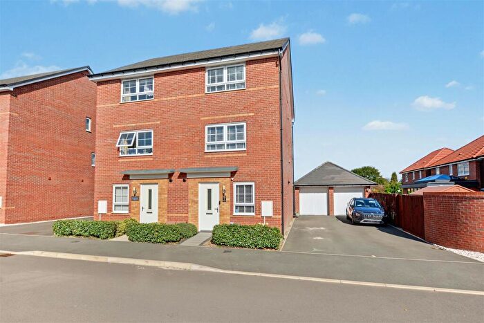 4 Bedroom House For Sale In Plessey Road, Beeston, Nottingham, NG9