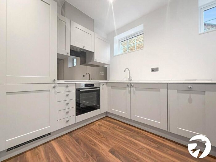 1 Bedroom Flat To Rent In Shooters Hill, London, SE18