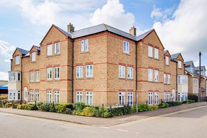 1 Bedroom Flat For Sale In Kings Lane, St. Neots, PE19