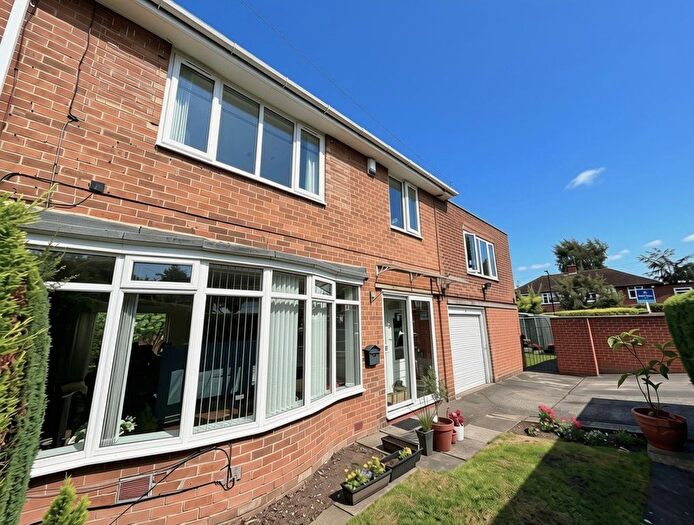 5 Bedroom Semi-Detached House For Sale In Brackenside, Newcastle Upon Tyne, Tyne And Wear, NE3