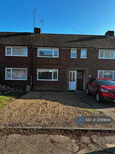 3 Bedroom Terraced House To Rent In Walkley Road, Dunstable, LU5