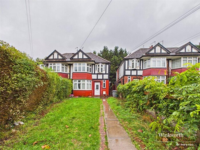 2 Bedroom Maisonette For Sale In Wells Drive, London, NW9