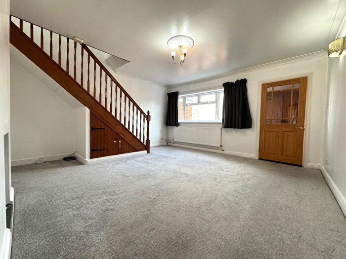 3 Bedroom End Of Terrace House For Sale In Priorylands, Stretton, Burton-on-Trent, DE13